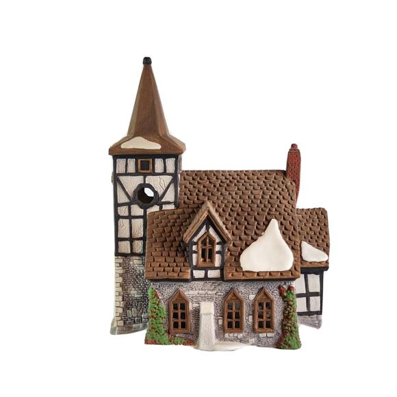 Dept 56 Old Michael's Church HERITAGE VILLAGE COLLECTION Dickens Village #5562-0 - Picture 8 of 16